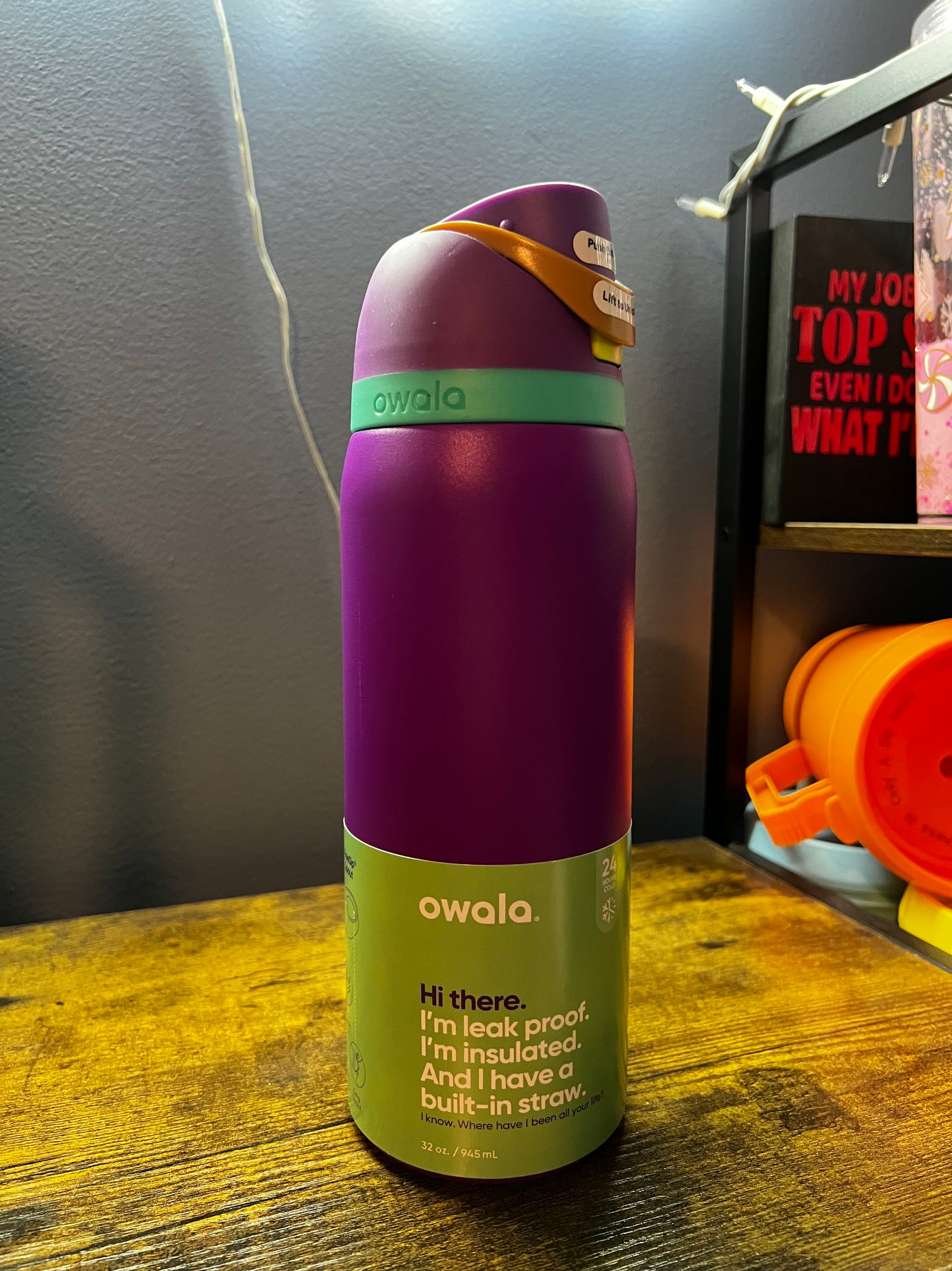 Owala 32oz water bottle