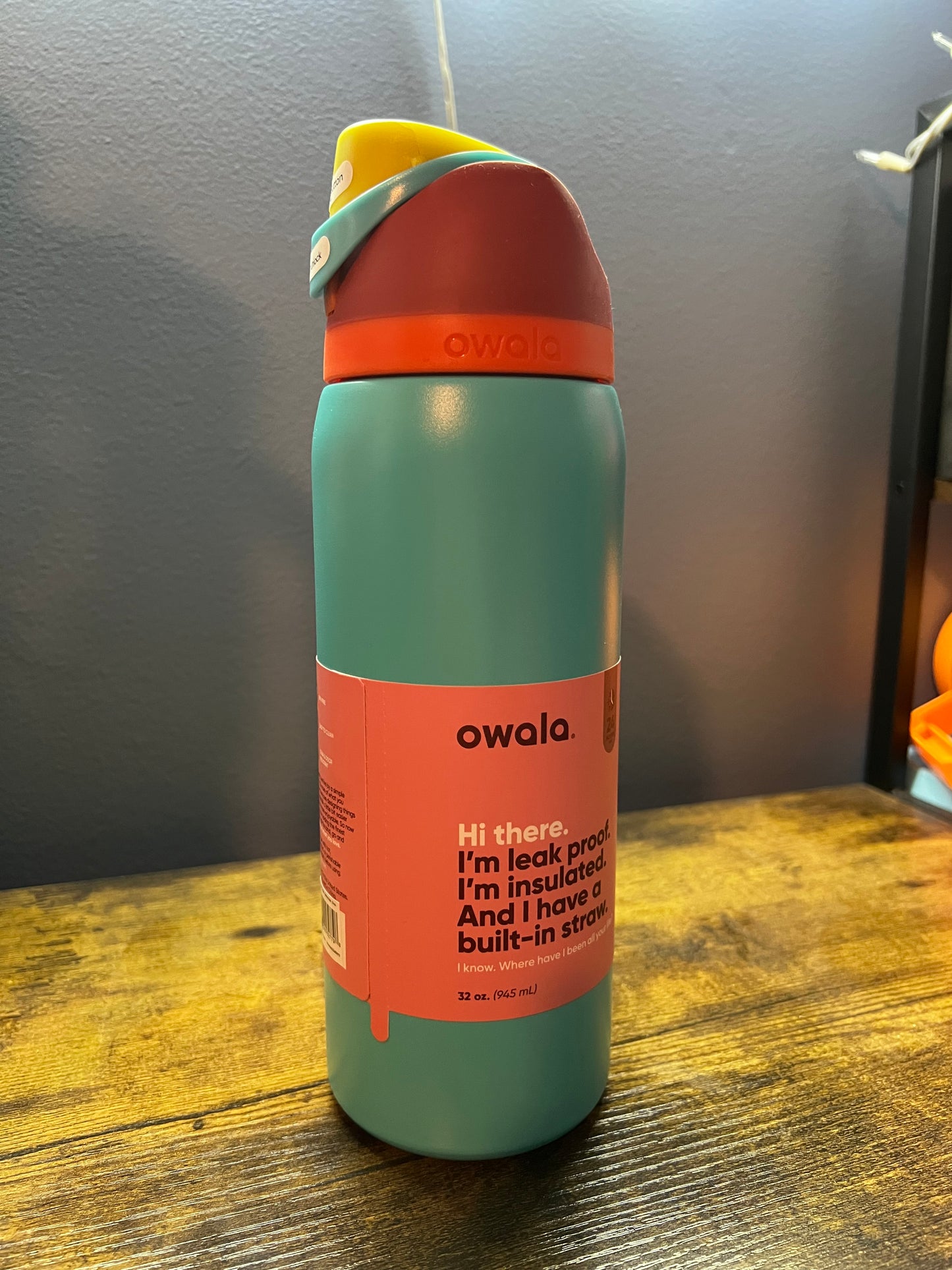 Owala 32oz water bottle