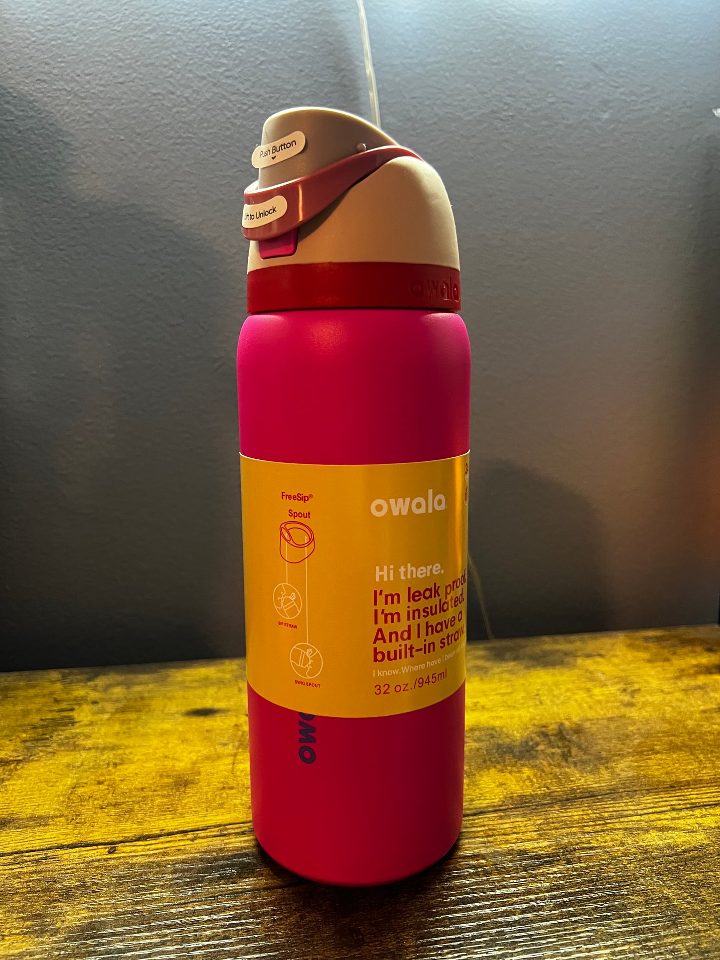 Owala 32oz water bottle