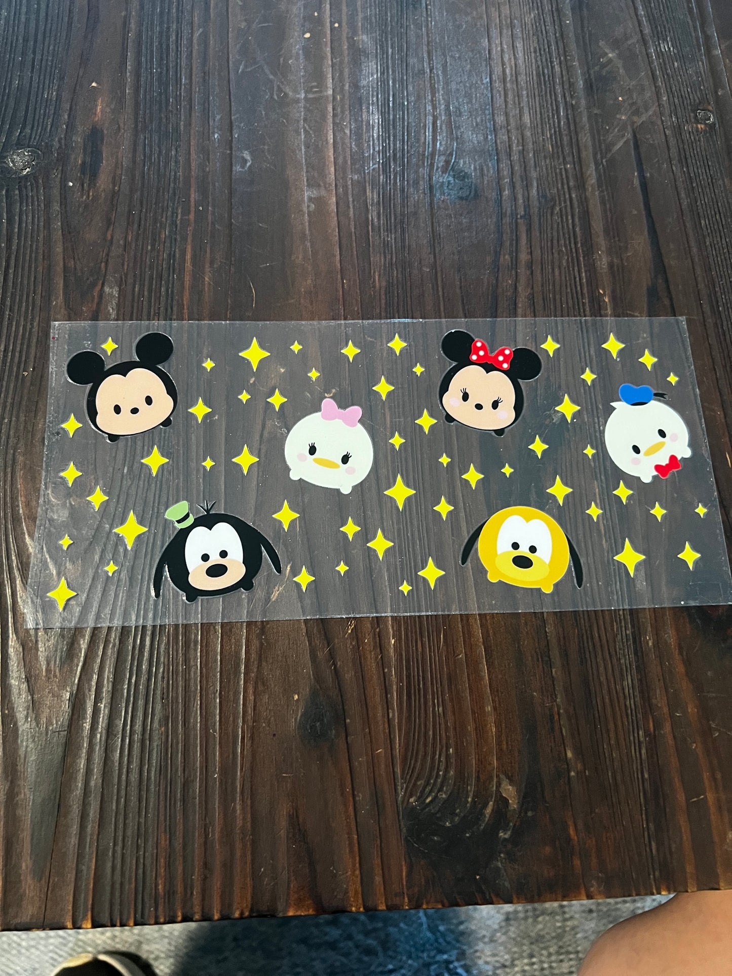 Squish mellow Disney friends wrap