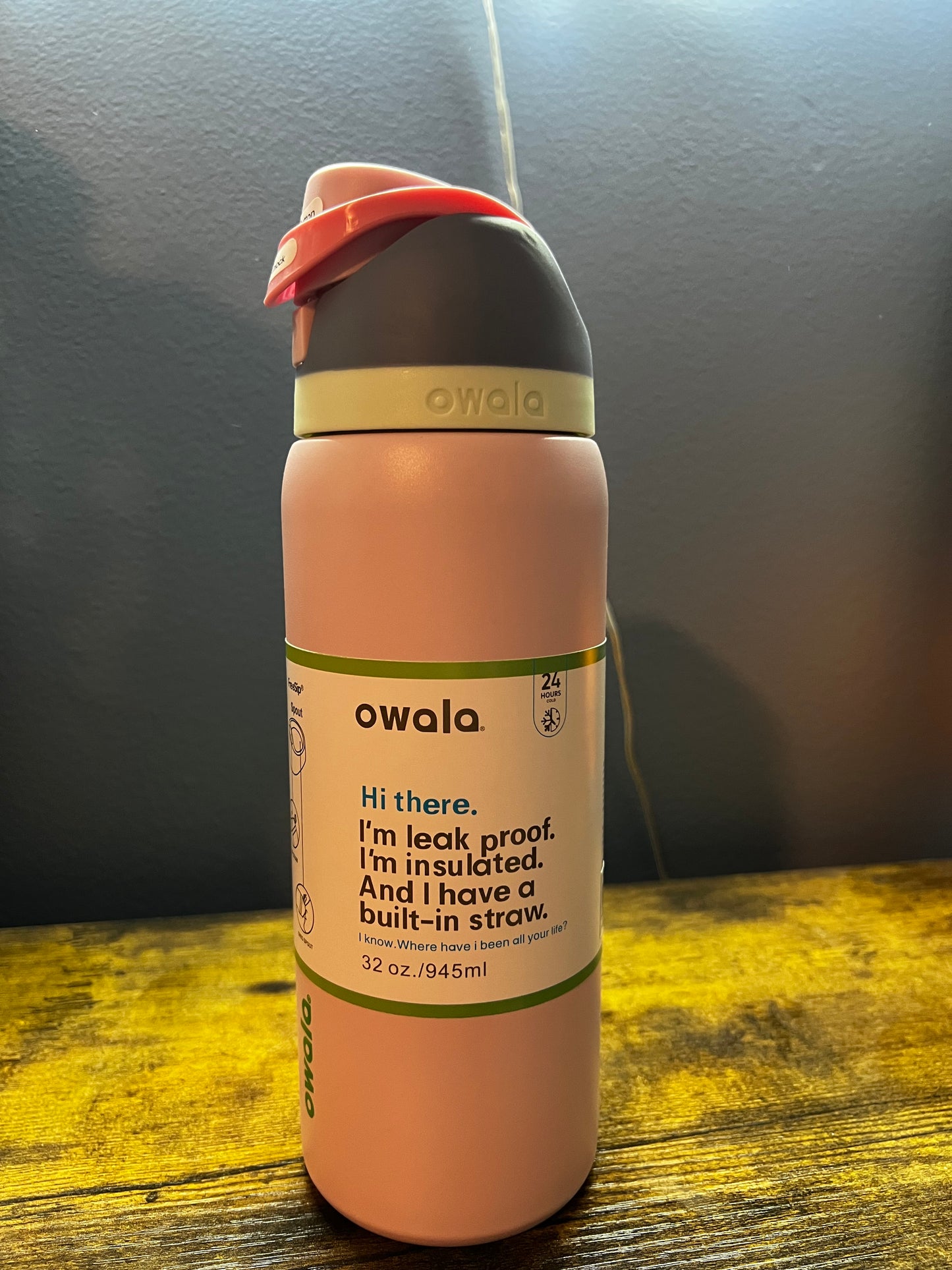 Owala 32oz water bottle
