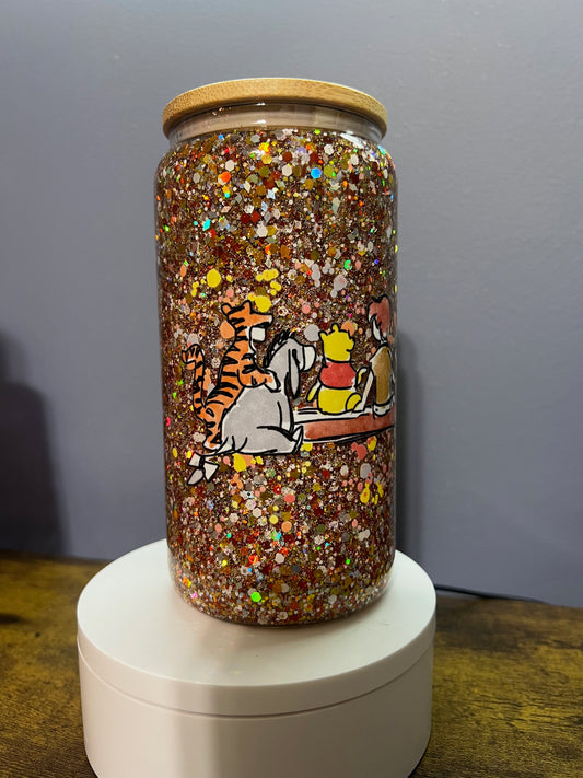 Winnie the pooh &friends glitter snowglobe